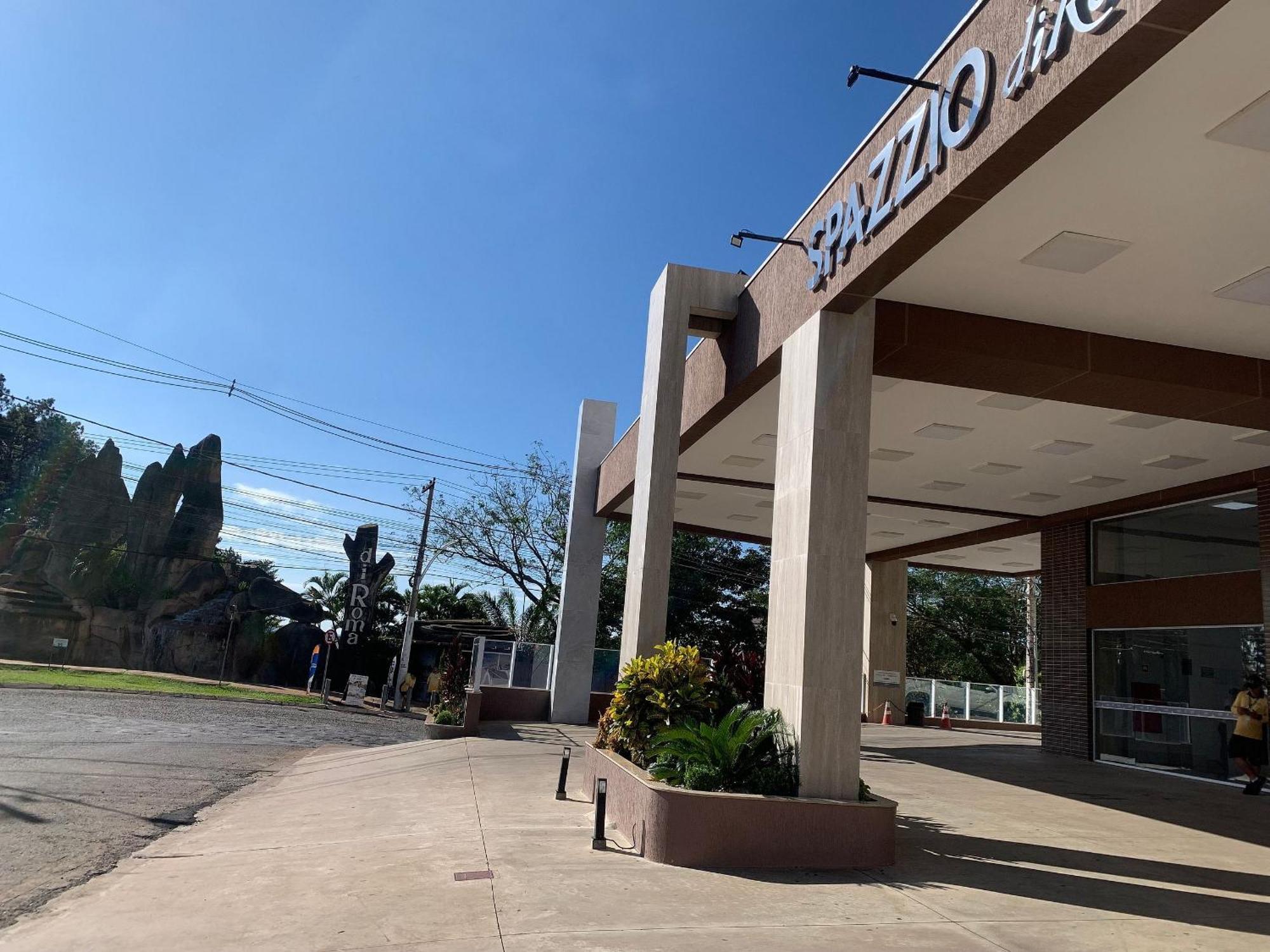 Hotel Spazzio Diroma Cafe Da Manha E Acesso Ao Acqua Park Caldas Novas Extérieur photo